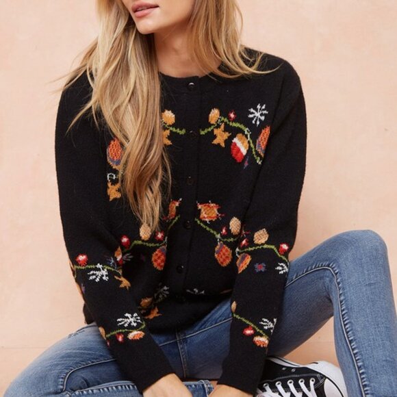 Women's Holiday Snowflakes Ornaments Embroidered Black Cardigan Sweater S-XL - Picture 4 of 6